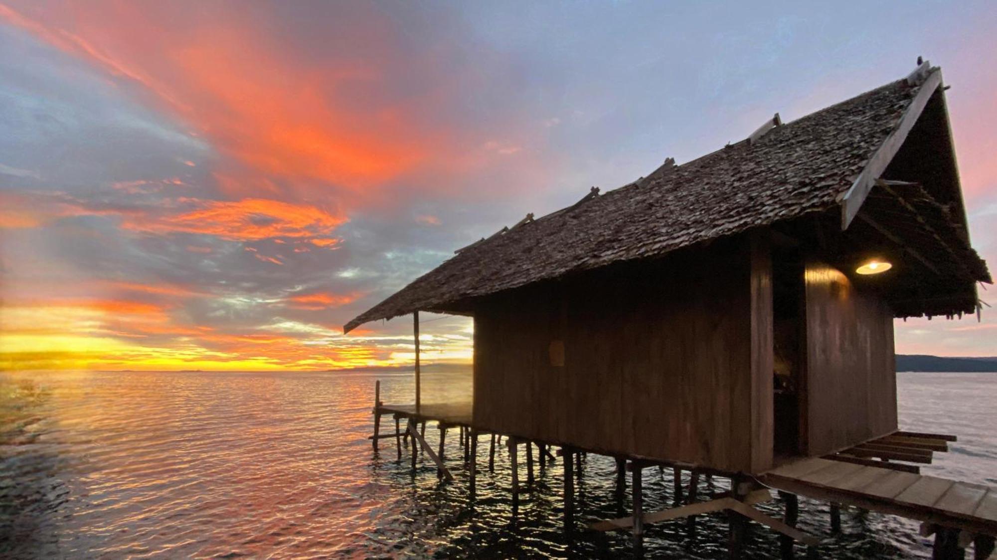 Mansuar Raja Ampat Bungalows Kri Екстер'єр фото